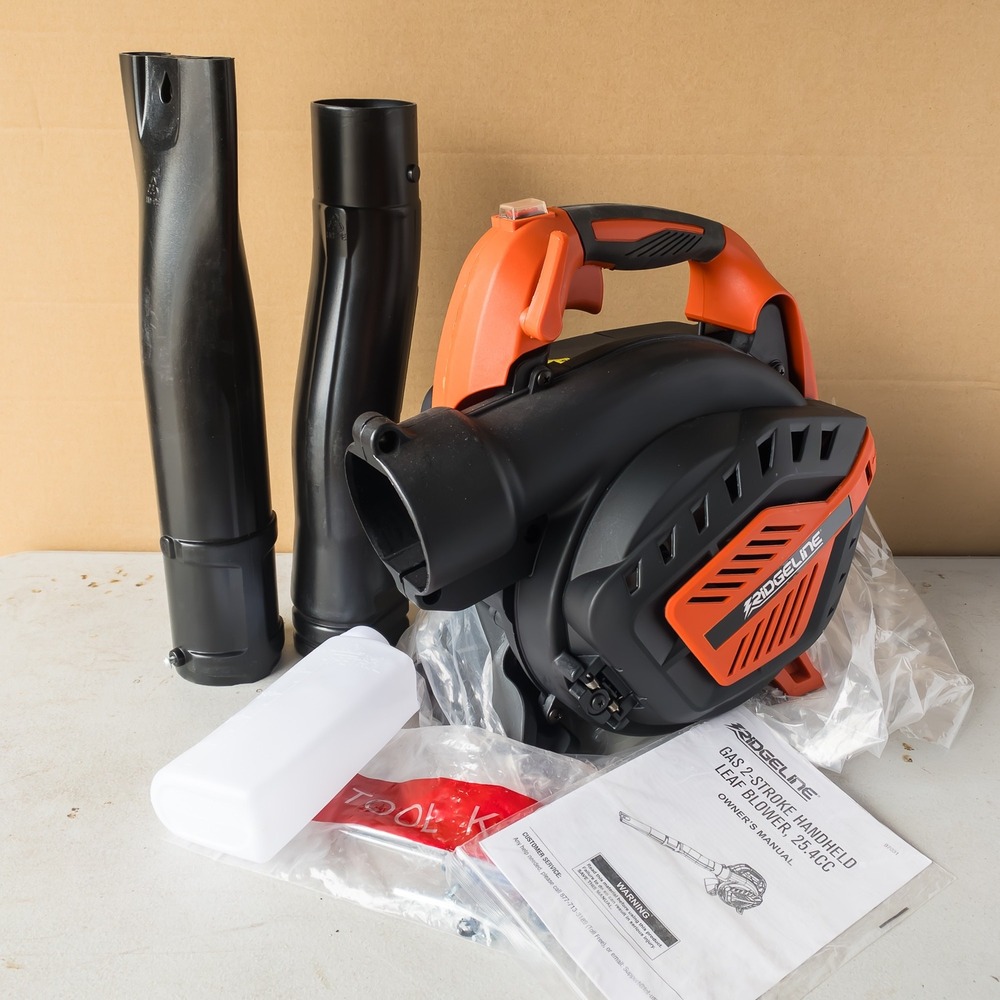 Ridgeline Gas Powered Leaf Blower 97031 2-Stroke 25.4cc